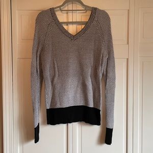 CALVIN KLEIN V-Neck sweater